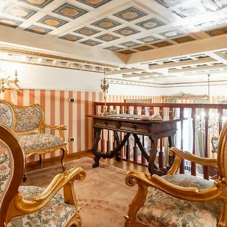Plum Guide - The Chocolate Box Appartement Rome